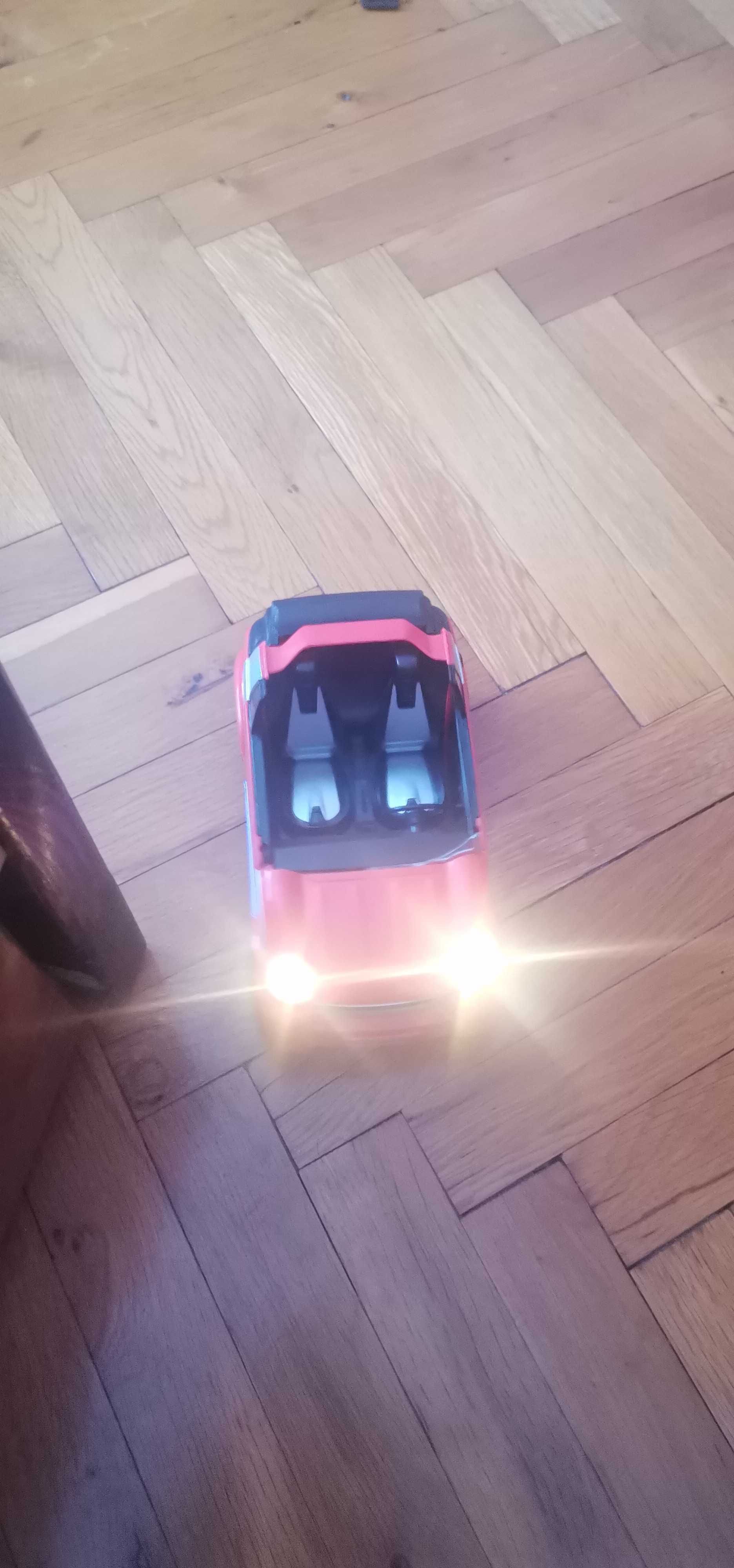 детска  играчка кола на батерии