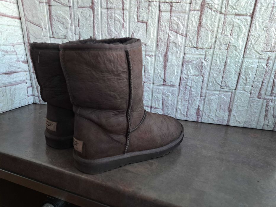 дамски ботуши,зимни обувки,боти,апрески,UGG номер37