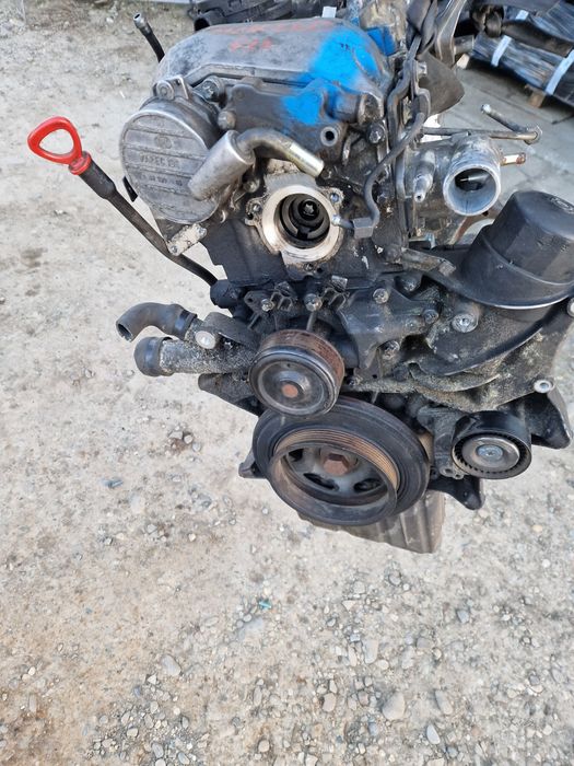 Motor fără accesorii Mercedes 611 2.2 D