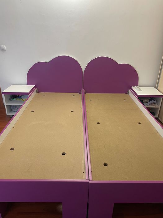 Vand 2 paturi de cate o persoana + noptiere