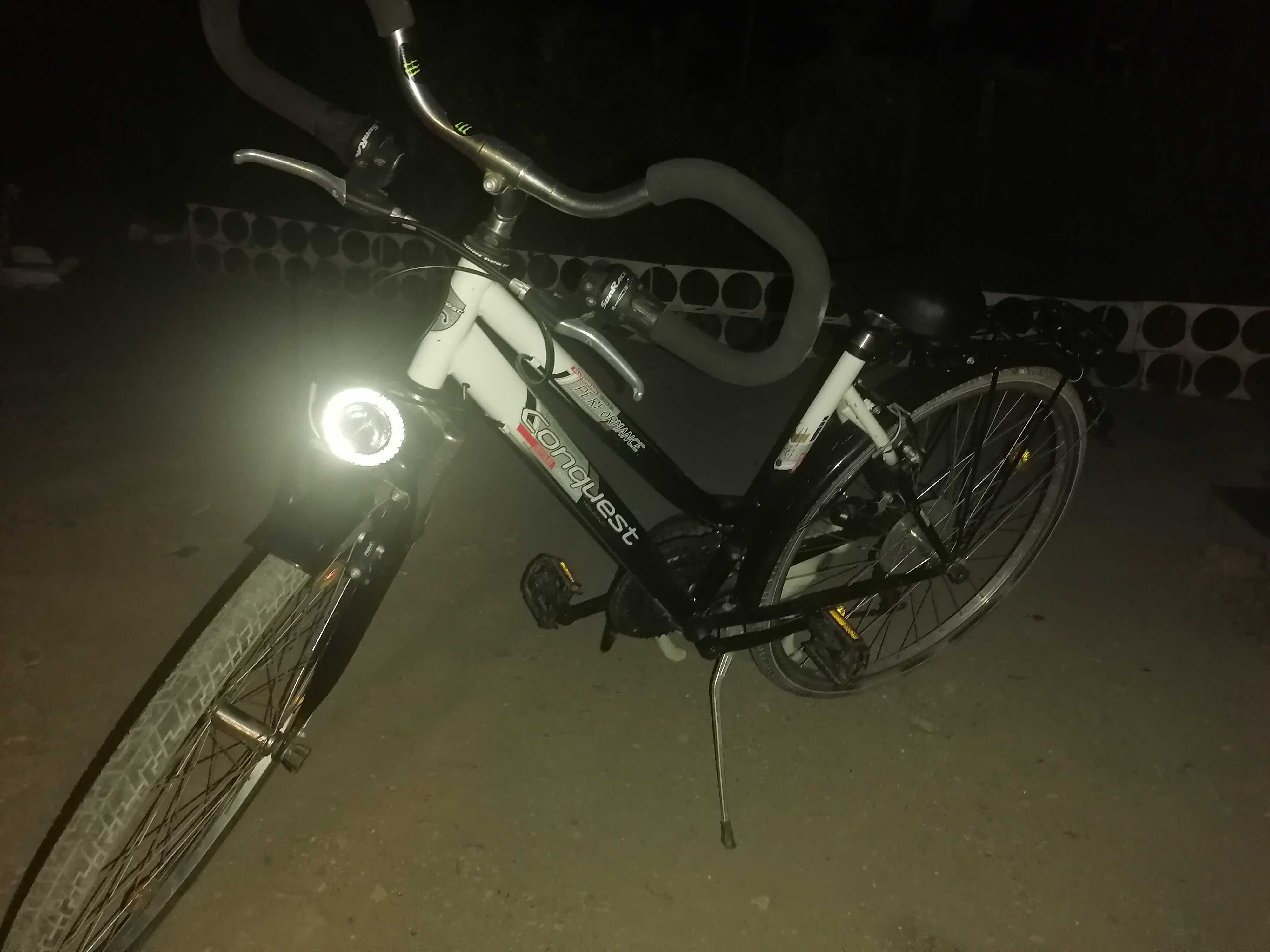 Bicicletă aproape noua