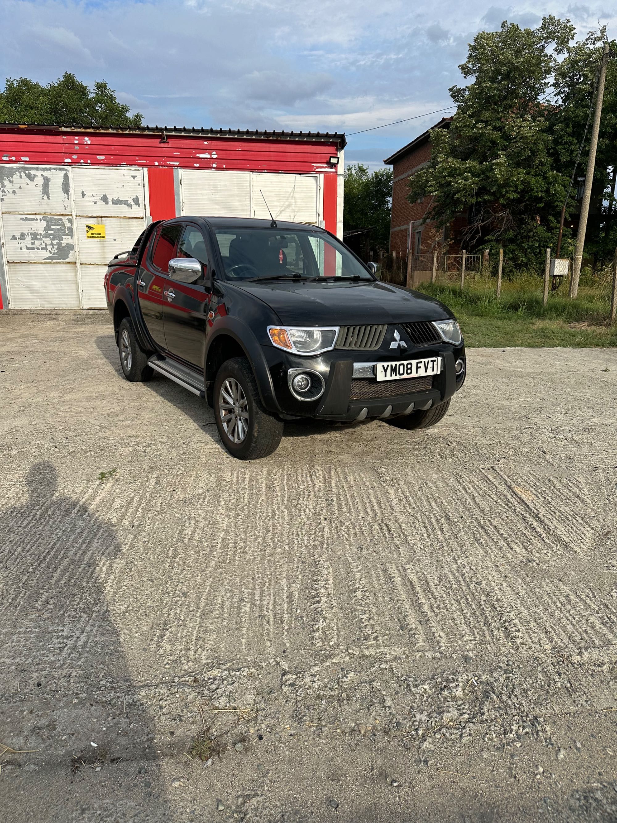 Mitsubishi L200/митсубиши L200на части