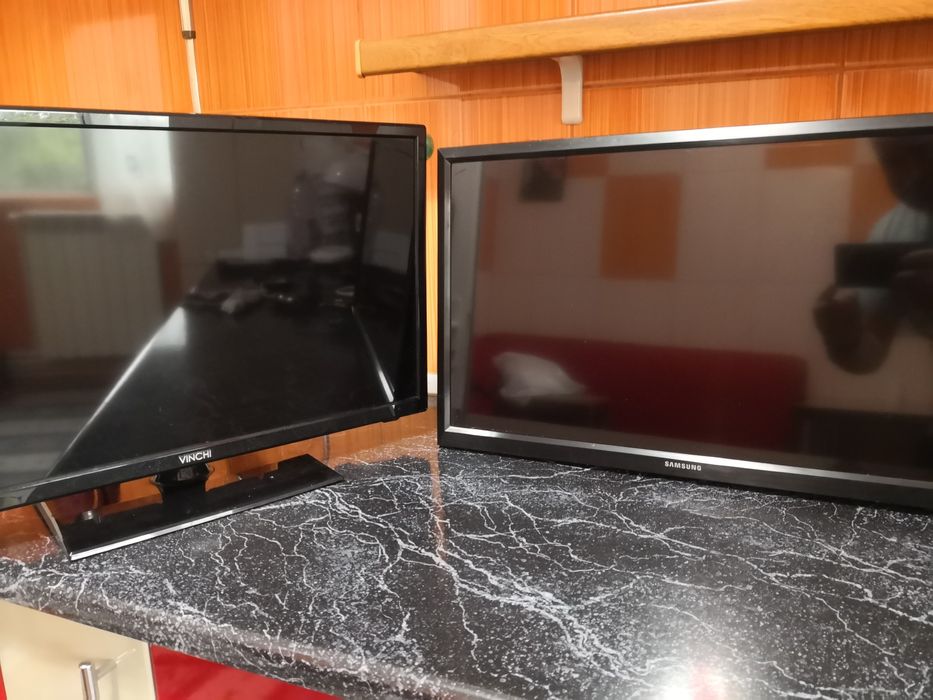 Televizor Samsung și Vinchi de 61cm
