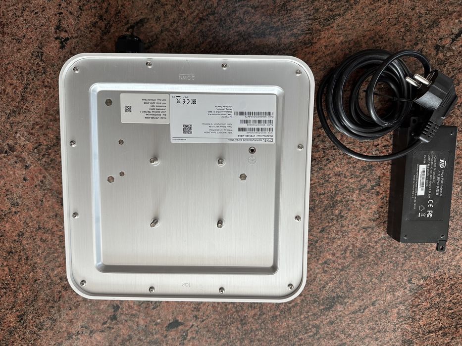 Zyxel LTE 480 - M804 LTE/ WIFI router