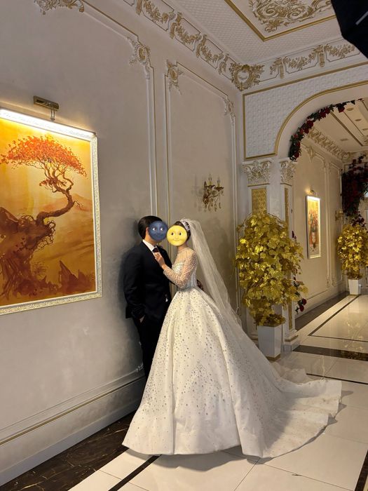 Свадебное платье (To'y libosi)