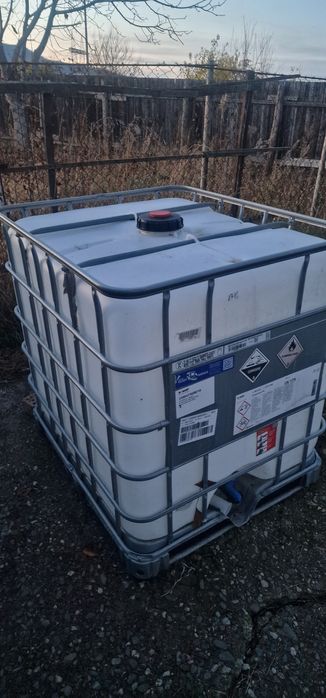 Cub de plastic pentru apa