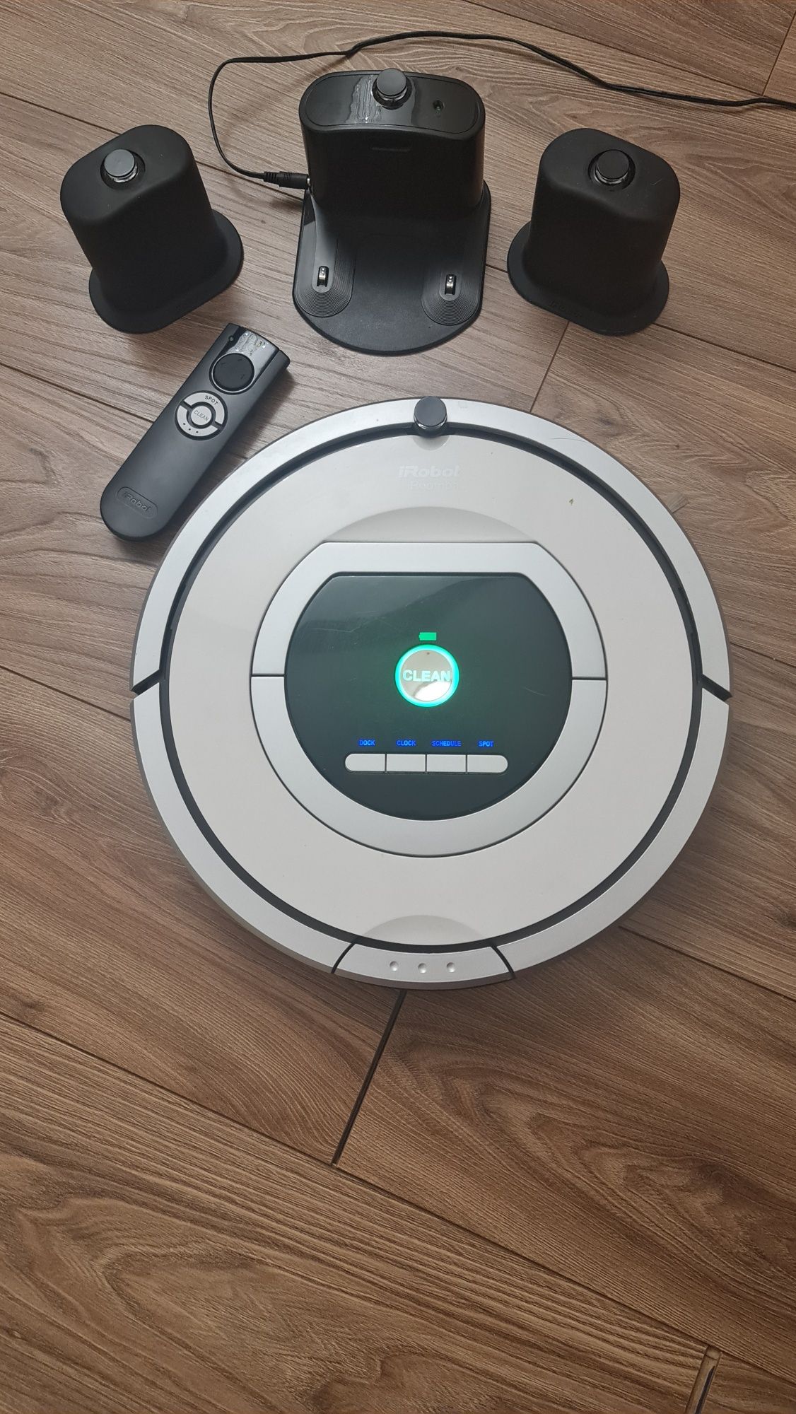 Продам робот пылесос Irobot Roomba 700 Series