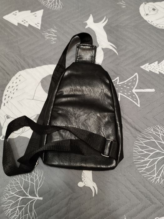 Продам барсетку кожзам