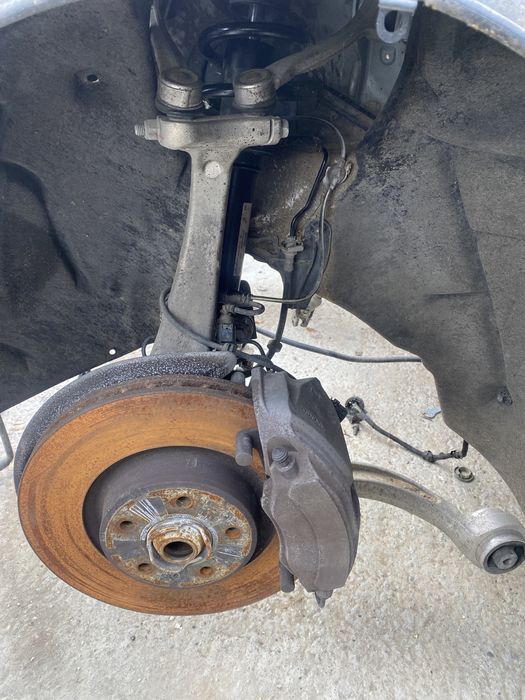 Fuzetă dreapta față Audi A4 B9 2.0 tdi