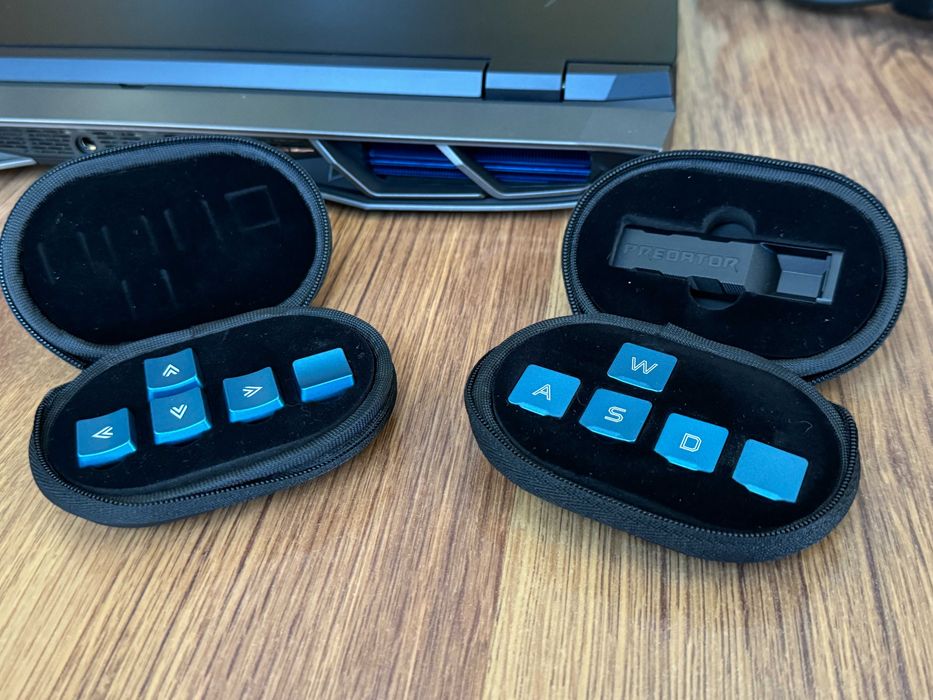 17.3 4K 120Hz i9-11980HK Acer Predator Helios 500 Nvidia RTX 3080 16GB