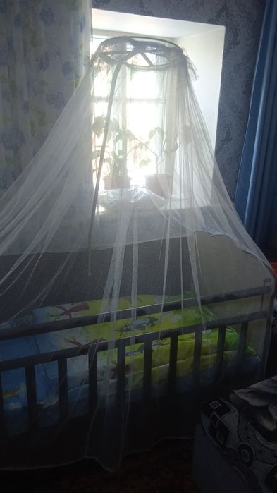 Продам манеж от 0 до 5 лет