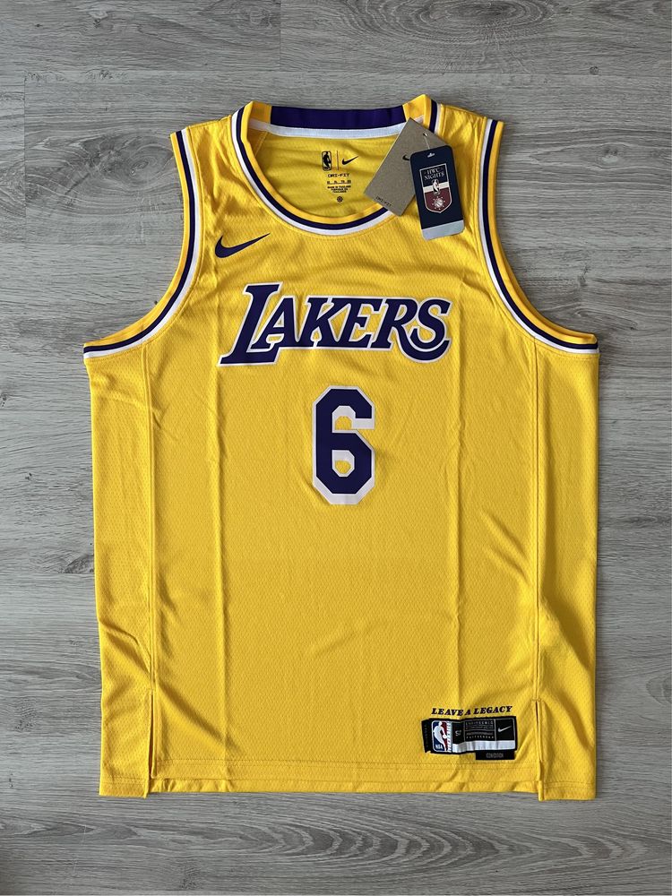 NBA Lakers / Lebron James / Nike
