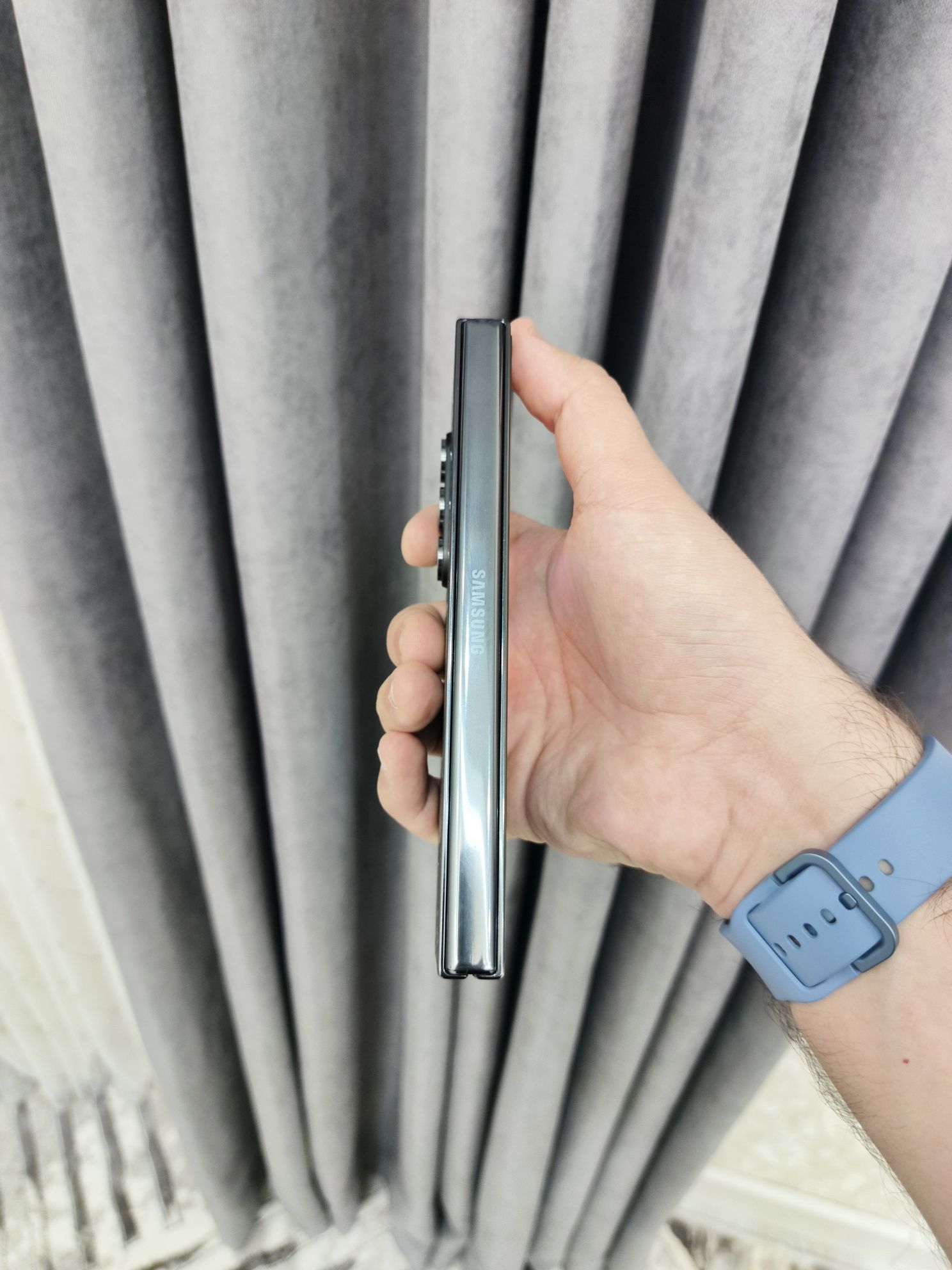 Samsung galaxy z fold 5