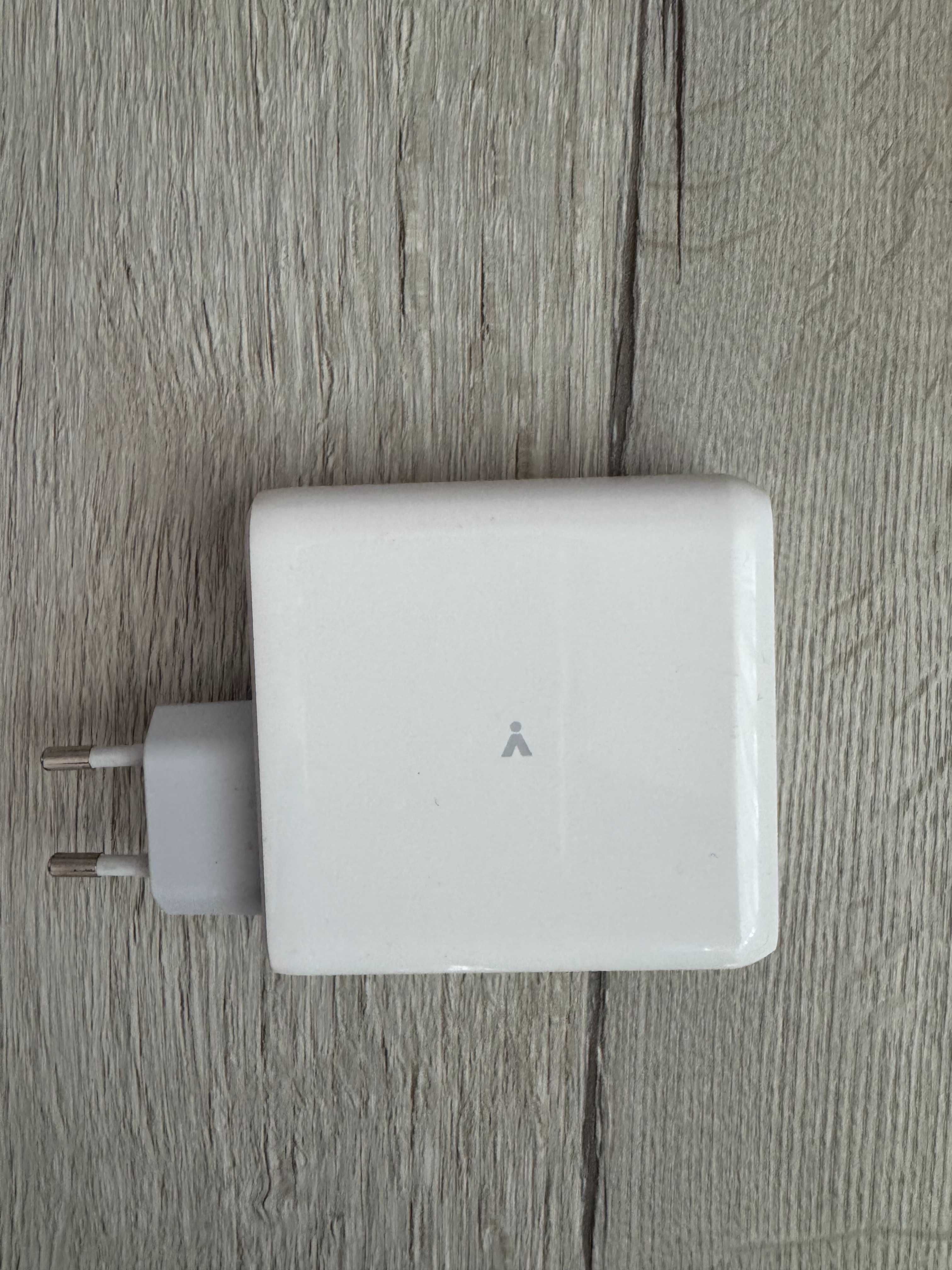 Продавам iStyle зарядно 100W