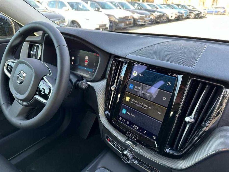 Volvo  XC60 B4  4x4  AWD Plus Mild HYBRID  2023     /          8550 km