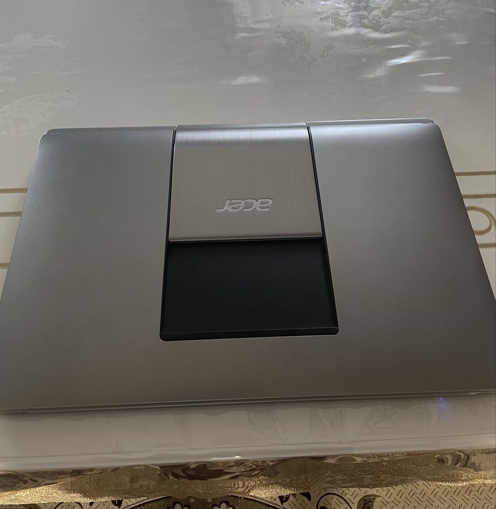 Ноутбук Acer r7 Core i5/1тб/озу-6гб