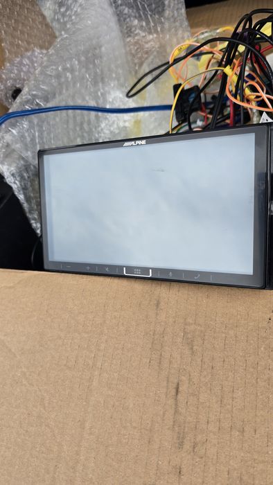 Двоен дин Alpine iLX-W650 Apple CarPlay