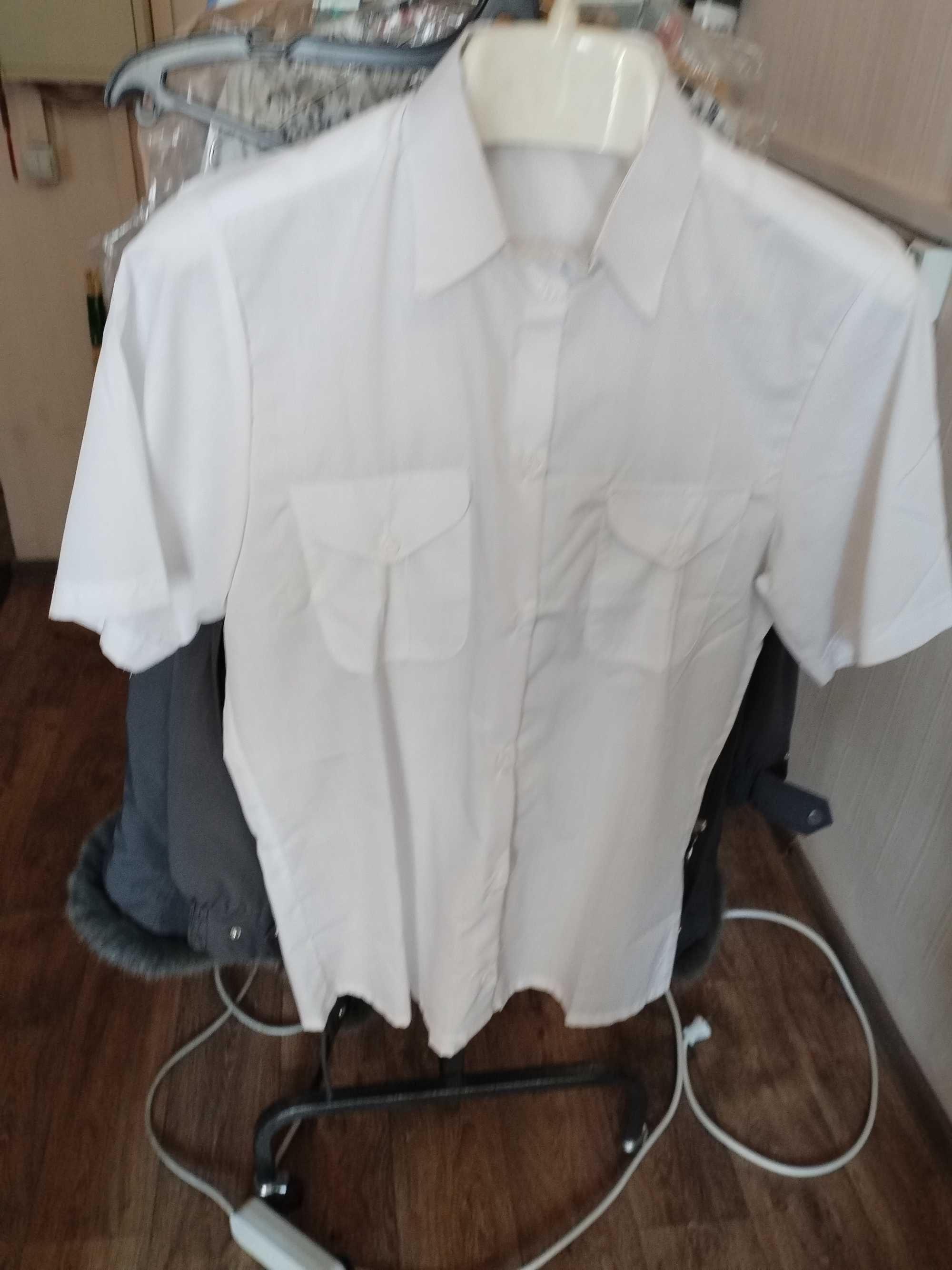 Рубашка  белая, Р 44, смесевая  ткань, 80х20%.