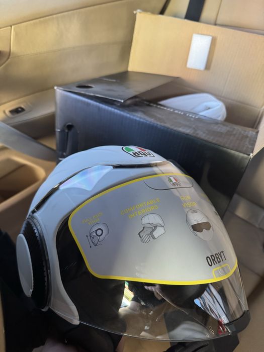 каска  AGV ORBYT