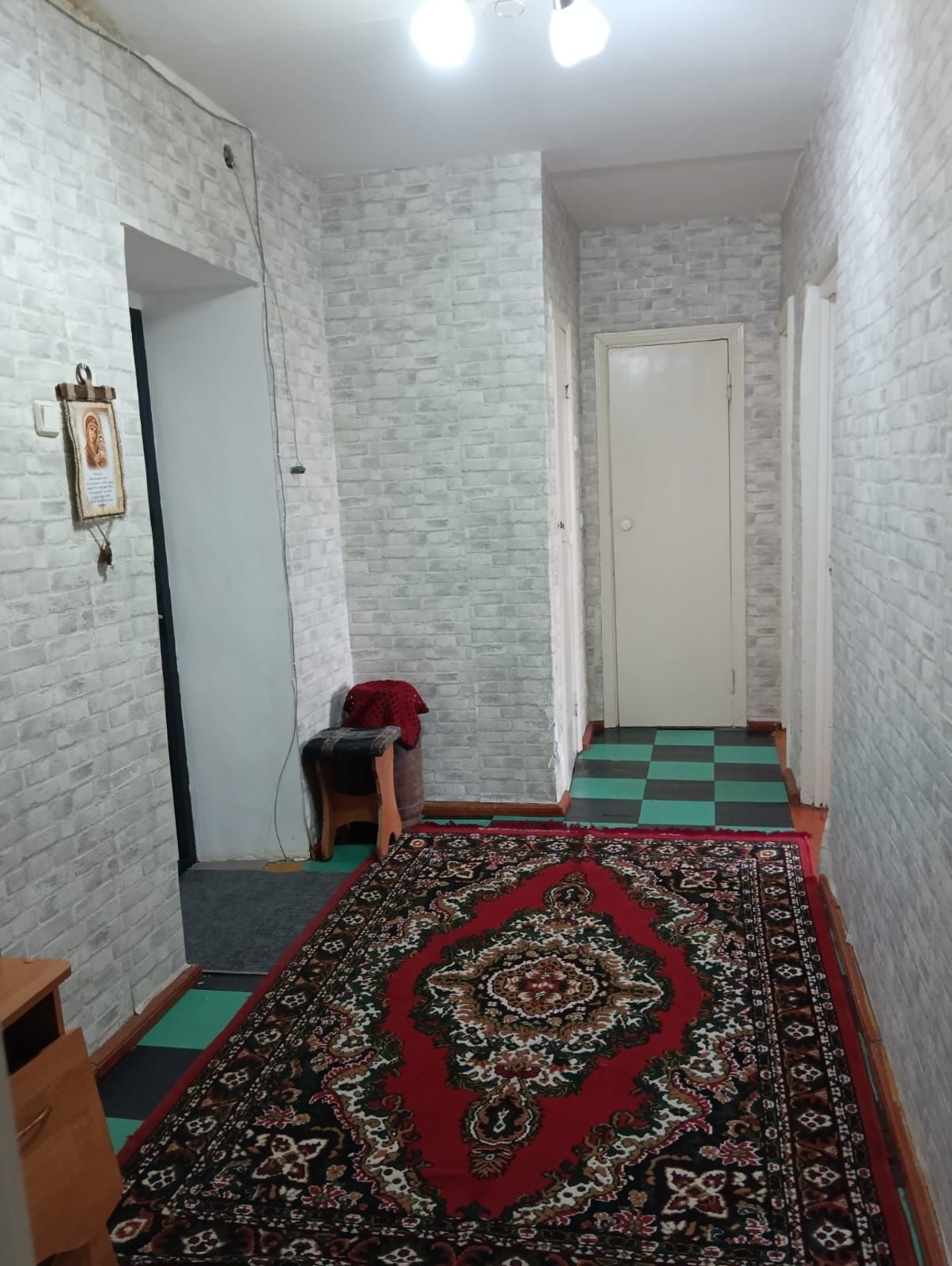 Продам 3 х комнатную в горняцком