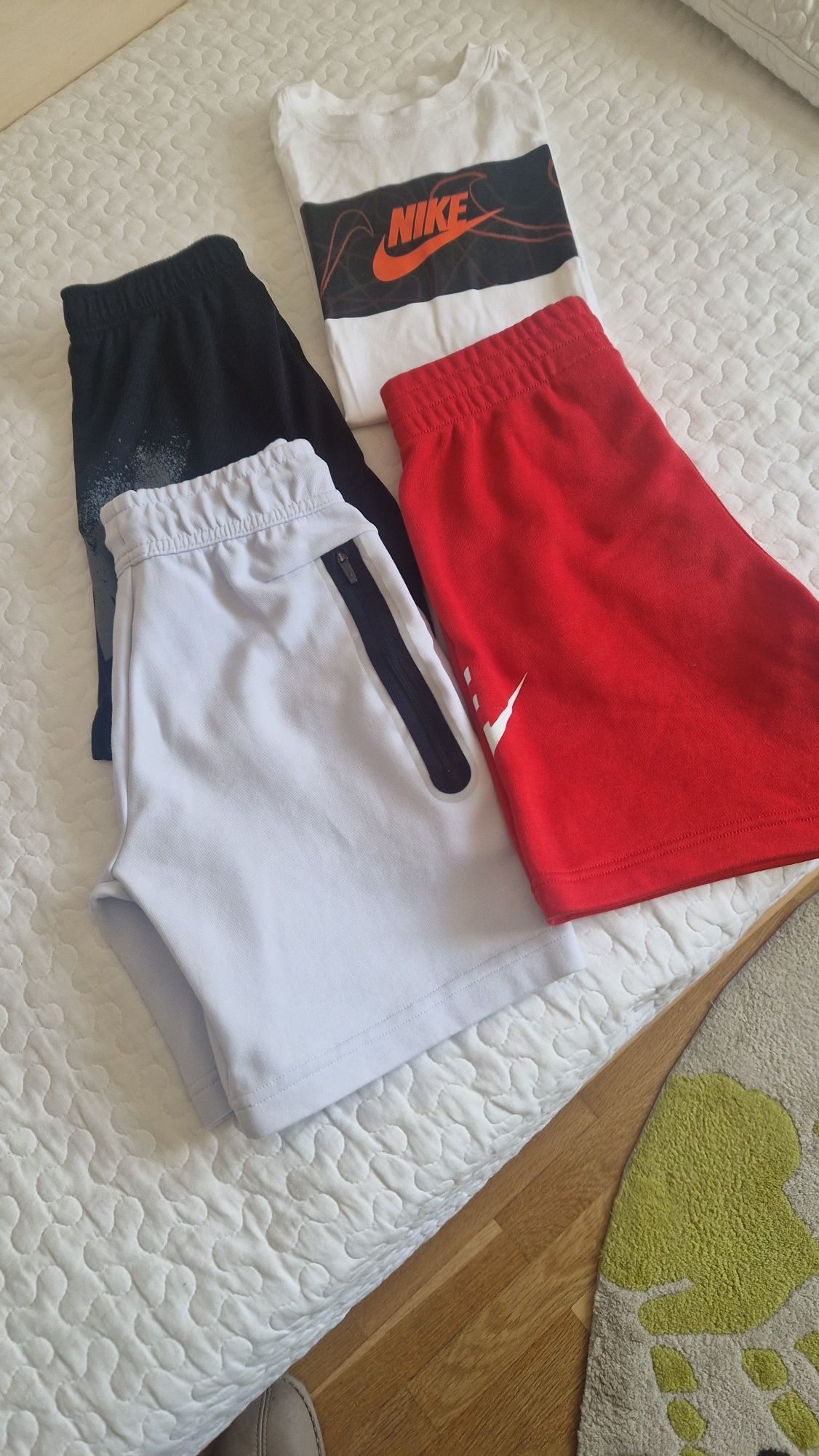 Nike-Tech fleece