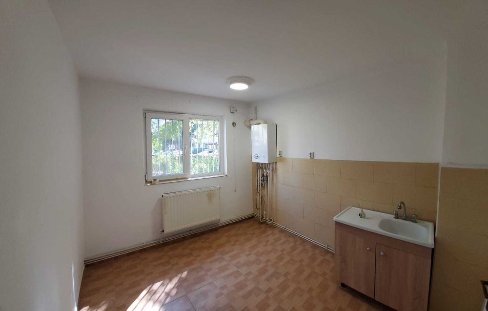 Vânzare apartament 2 camere, semidecomandat, Târgoviste