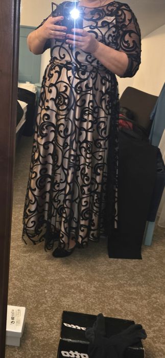 Rochie de seara elegantă