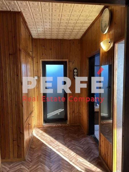 Къща в Бургас-Долно езерово площ 160 цена 240000