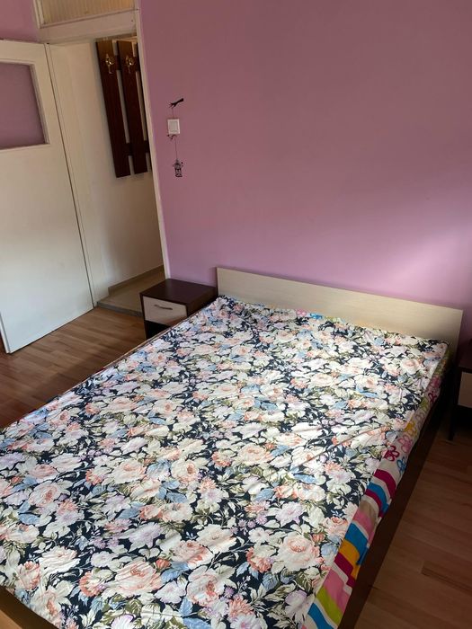 Двустаен апартамент в жк. Христо Смирненски