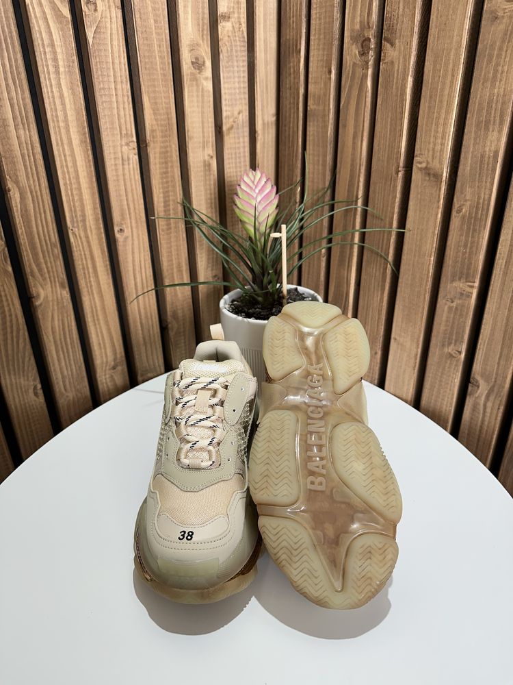 Balenciaga Triple S beige (size 38)