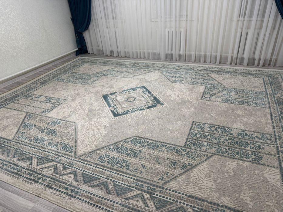 Продам ковры срочно