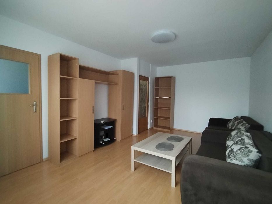 PF inchiriez garsoniera decomandata, mobilata, 40 MP Sebastian Rahova