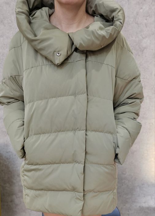 Продается куртка Mango оливкового цвета