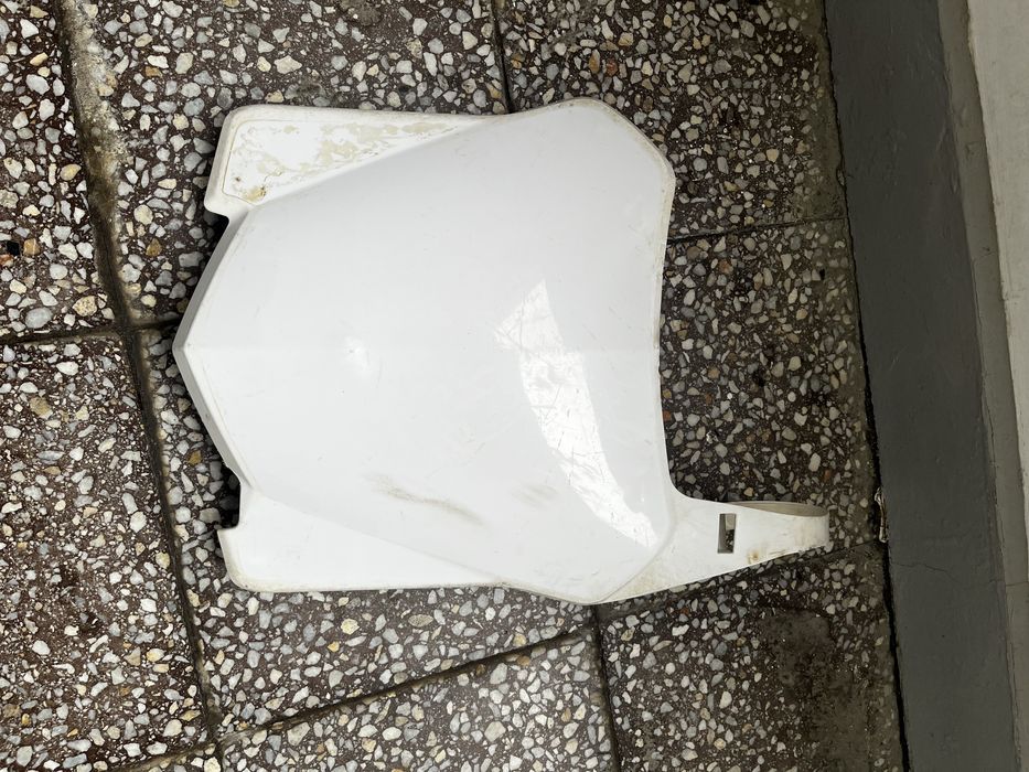 Продавам пластмаси за crf 250r 2009