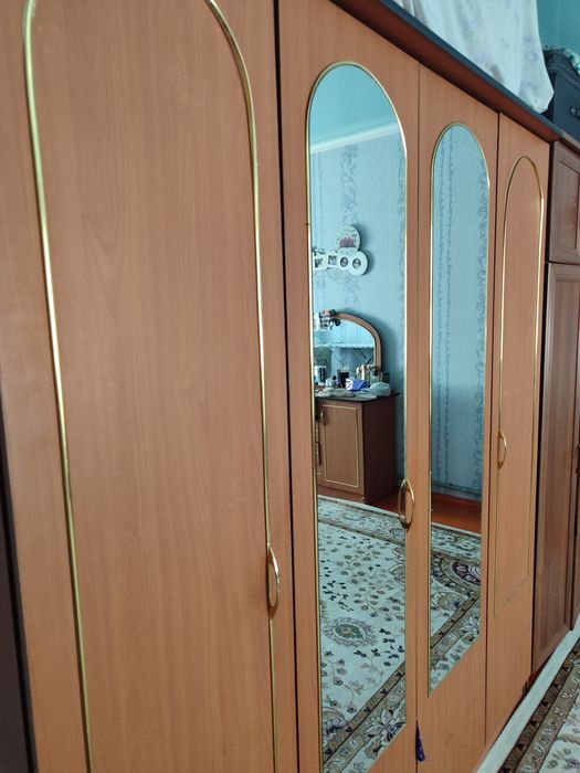 Спальный гарнитур б/у