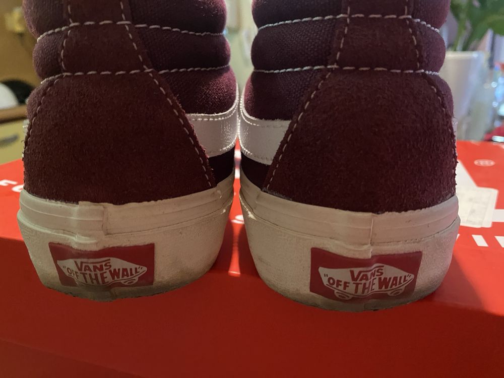 Кецове Vans в два цвята сиво и бордо