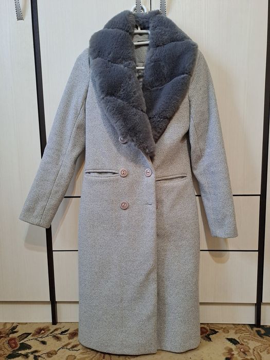 Пальто зимный, 42 размер, состояние отличное