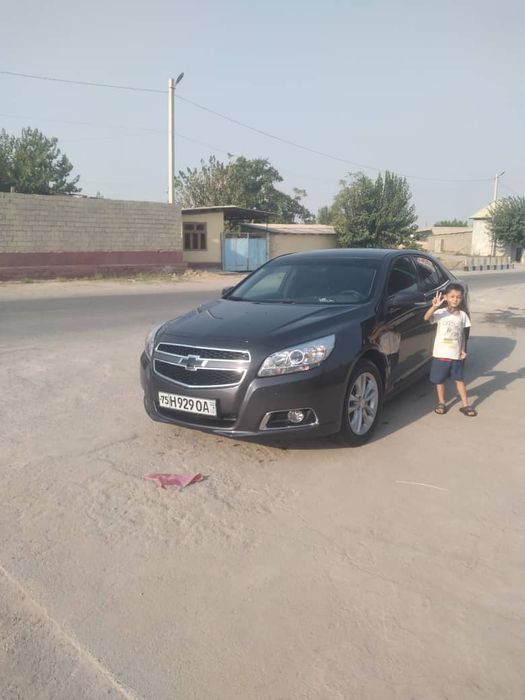 Малину 1 сотилади 2012 йил 240минг пробег краска тока нархи 11500 .