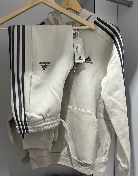 Нов оригинален мъжки екип adidas