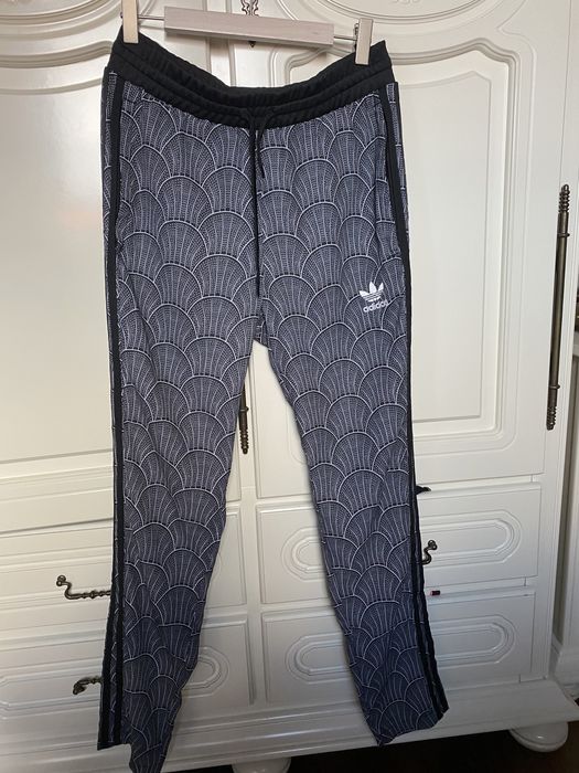 Pantaloni trening Adidas Noi marimea S