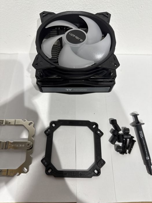 Cooler procesor CPU Aer Thermaltake+upHere 120mm,PWM,140W TDP,Intel