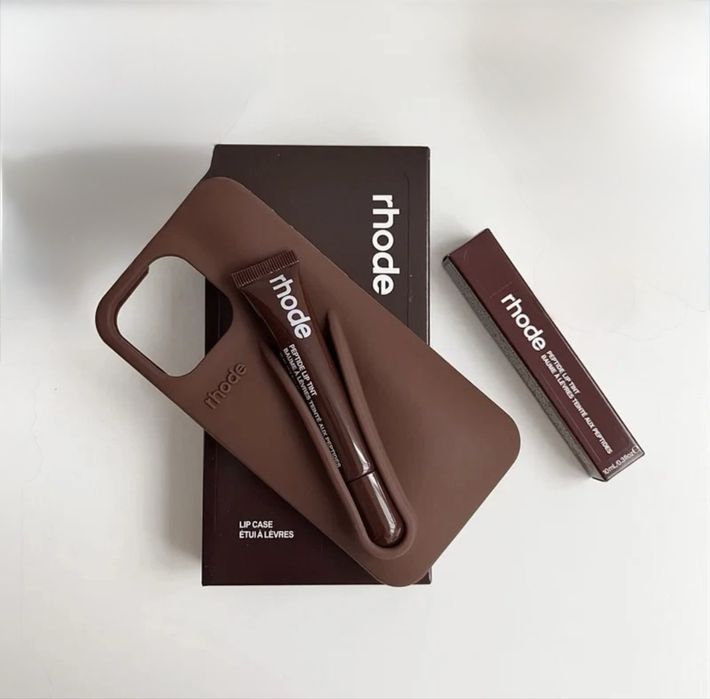 Rhode калъфи и Rhode гланцове Оригинални iPhone Case + Lip Tint Gloss