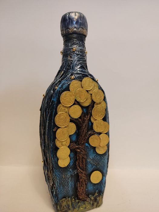 Продам бутылки декоративные