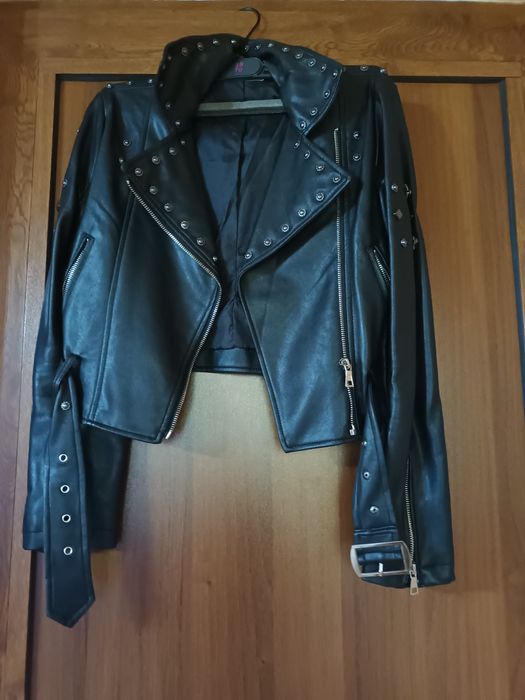 Дамско кожено яке