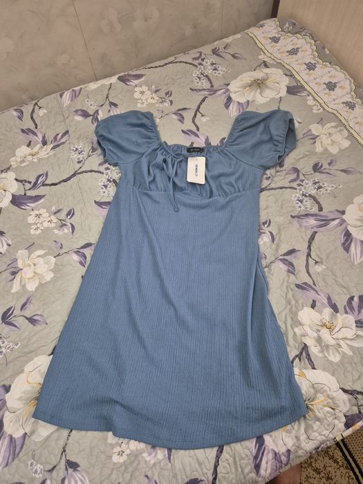 Платья для женщин,  новые,  с бирками,  52-54 размер