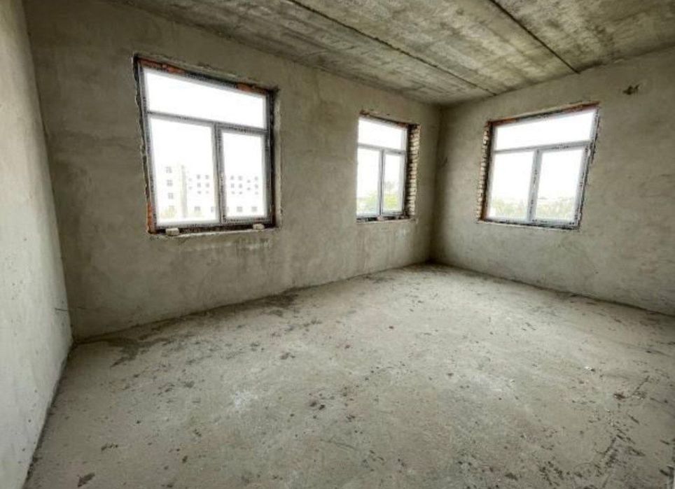 Fayzobod tomonda 3 xonalik korobka sotiladi