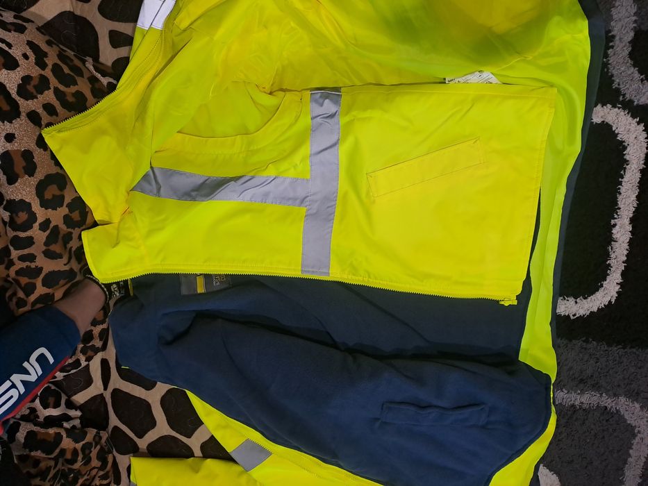 geaca de iarna fosforescenta delta invest