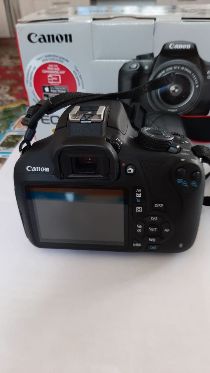 Продаю фотоаппарат Canon EOS 1200D