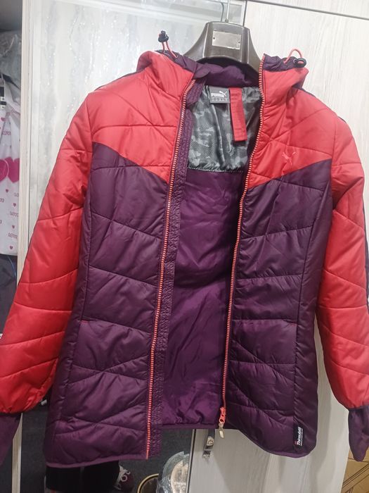 Продаётся спортивный куртка Puma