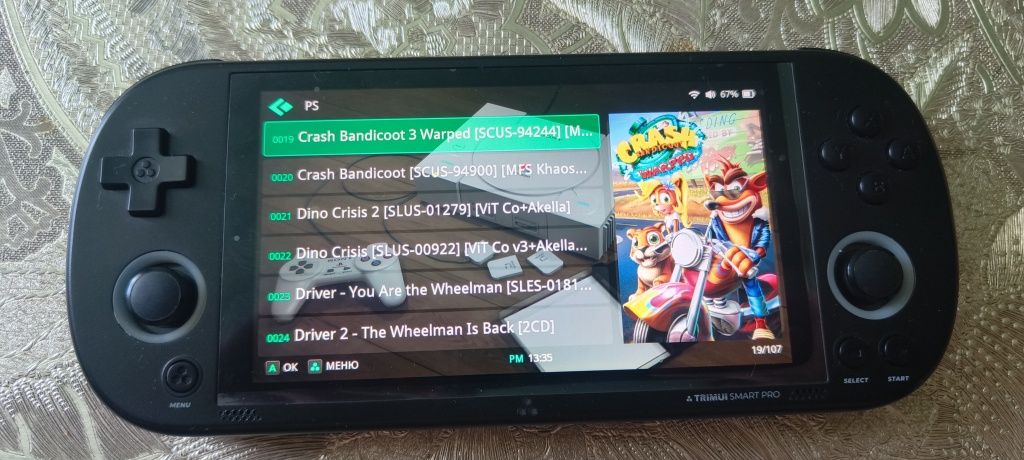Продам портативную игровую приставку Trimui Smart Pro